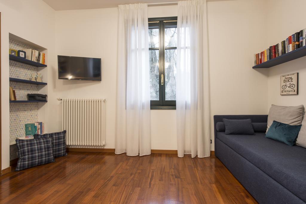 Suite Home Milano Fiera Exterior foto