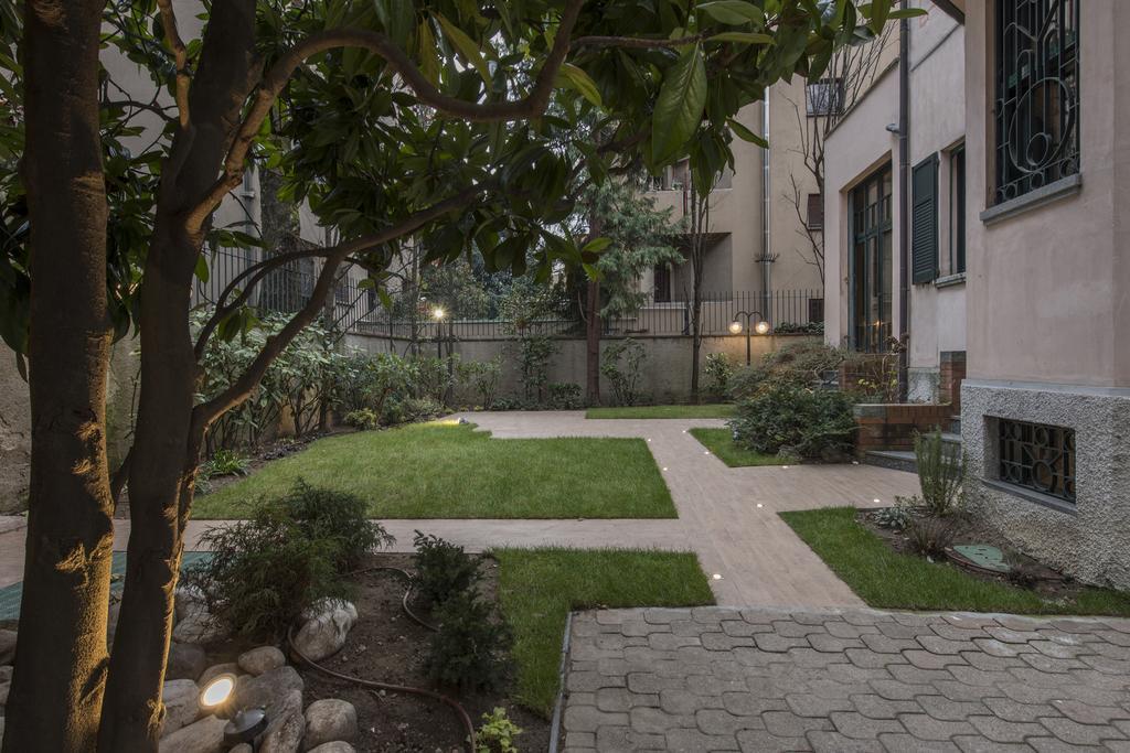 Suite Home Milano Fiera Exterior foto