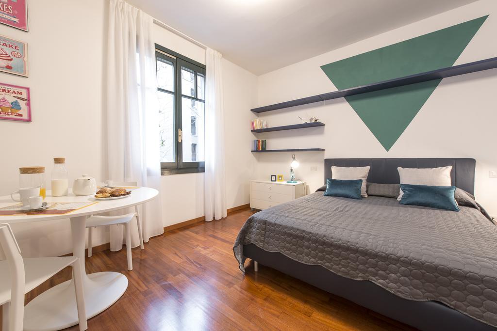 Suite Home Milano Fiera Exterior foto